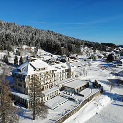 [Translate to English:] 3 nuits cet hiver = 1 nuit offerte cet été !